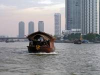 Bangkok, abendliche Bootsfahrt auf dem Chao Phraya