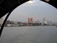 Bangkok, abendliche Bootsfahrt auf dem Chao Phraya