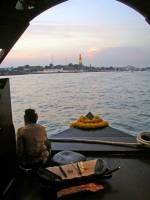 Bangkok, abendliche Bootsfahrt auf dem Chao Phraya