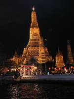 Bangkok, abendliche Bootsfahrt auf dem Chao Phraya