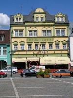 Hohenelbe, Gebäude im Zentrum, Hotel Labut