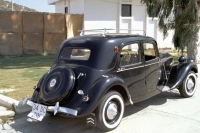 Citroën Traction Avant von 1949 im Hotel Club Diana