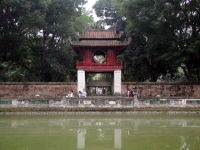 Eingang zum Literaturtempel Van Mieu in Hanoi / Ha Noi