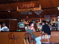 An der Bar des Hotels Sierra Maestra in Bayamo