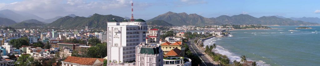 Nha Trang, Panoramablick über Stadt und Strandpromenade