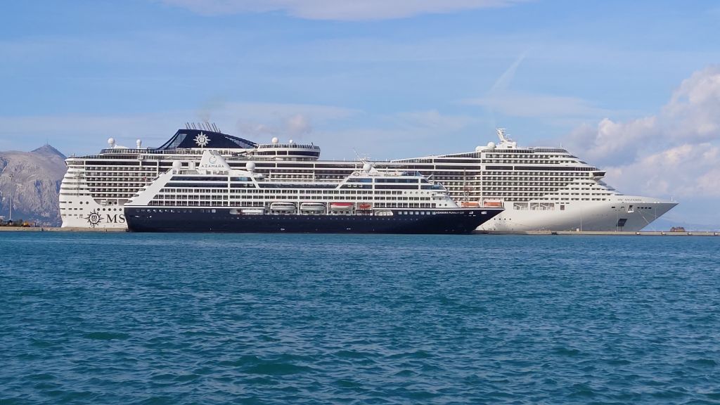 Korfu, MSC Splendida, "Schiff im Schiff"